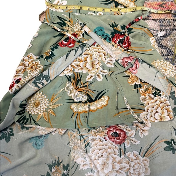 CBR green floral V-neck faux wrap maxi dress size small - Picture 13 of 15